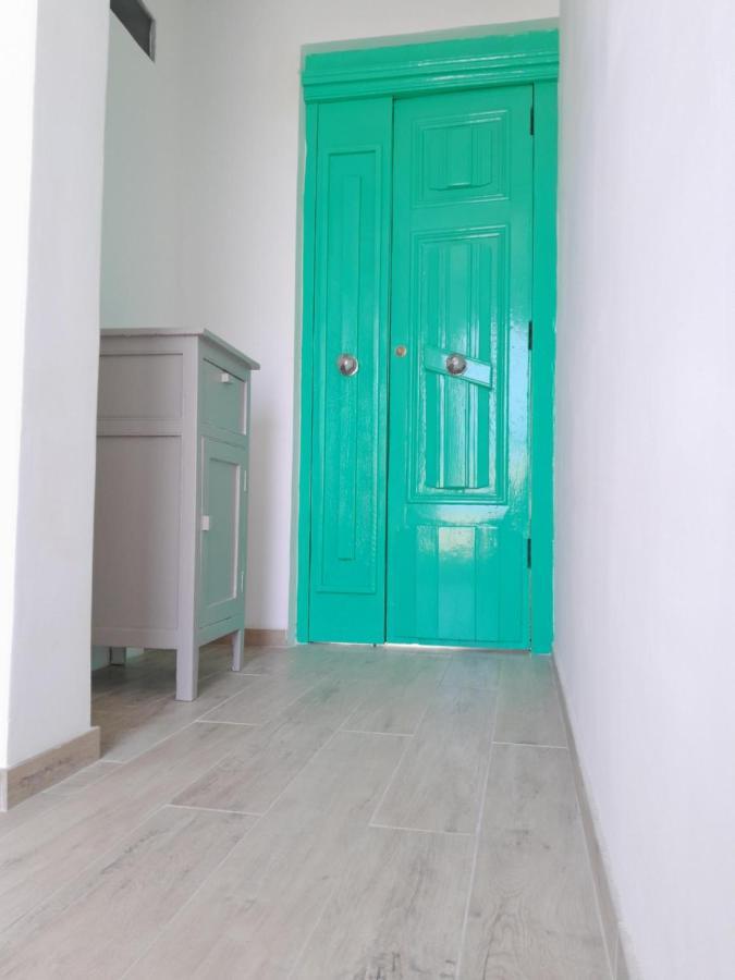 Limestone Sun Suites Слима Екстериор снимка