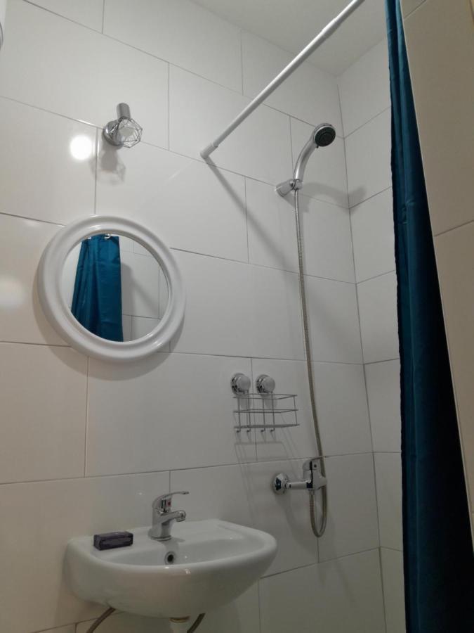 Limestone Sun Suites Слима Екстериор снимка